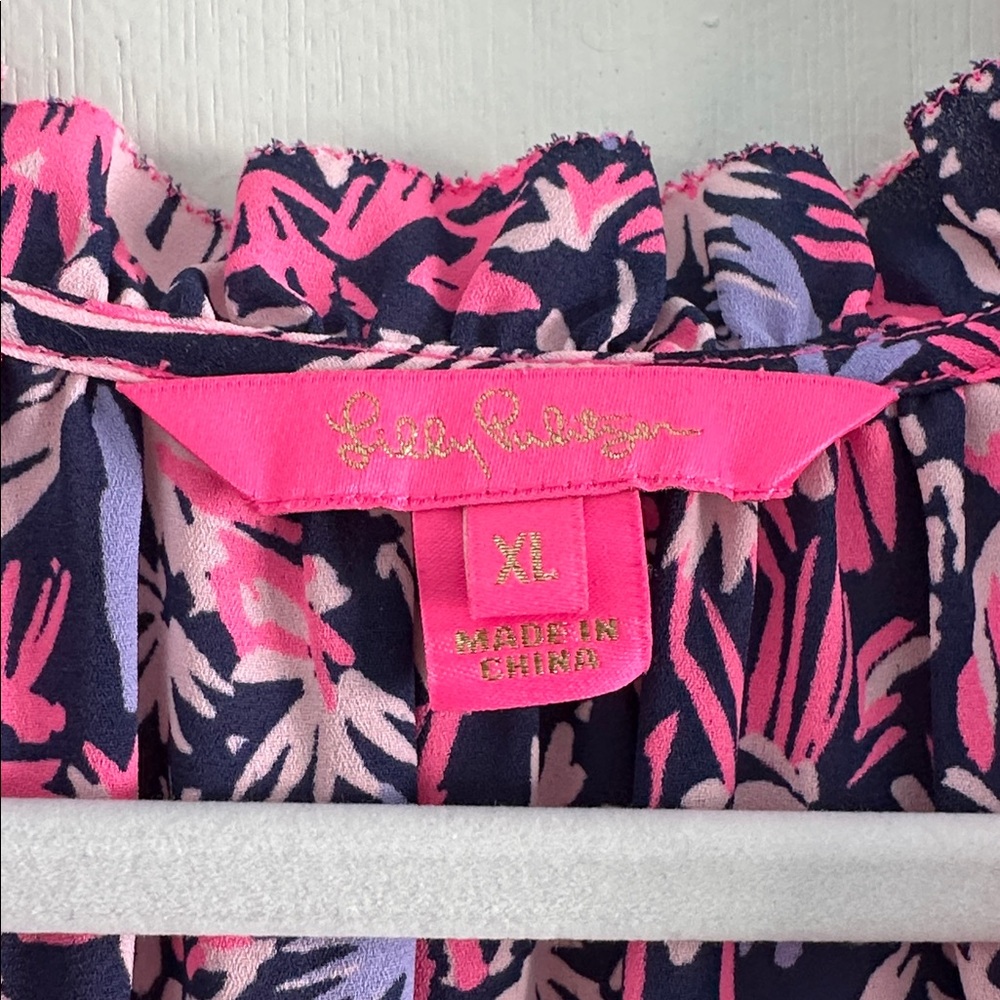 LILLY PULITZER Savanna LS Top Pink Navy Flounce Hem EUC Sz XL - Picture 3 of 14